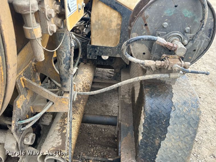 image for item DQ7403 2012 Vermeer V500LE-HD  vacuum excavator