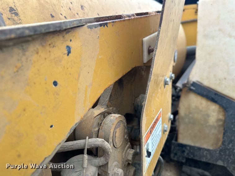 image for item DQ7403 2012 Vermeer V500LE-HD  vacuum excavator