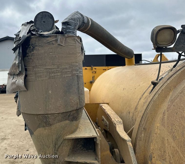 image for item DQ7403 2012 Vermeer V500LE-HD  vacuum excavator