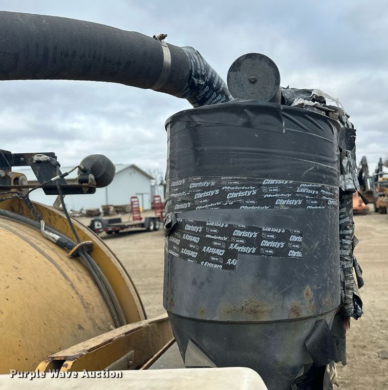 image for item DQ7403 2012 Vermeer V500LE-HD  vacuum excavator