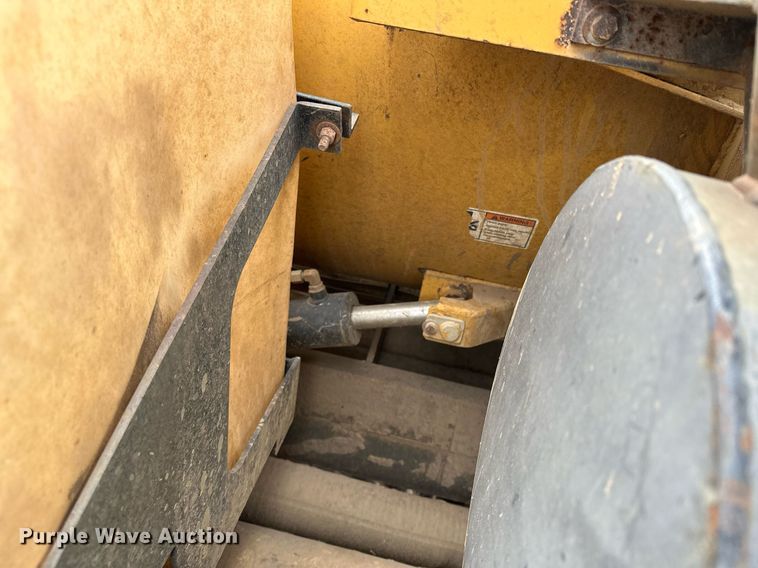 image for item DQ7403 2012 Vermeer V500LE-HD  vacuum excavator