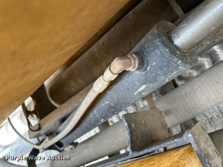 image for item DQ7403 2012 Vermeer V500LE-HD  vacuum excavator