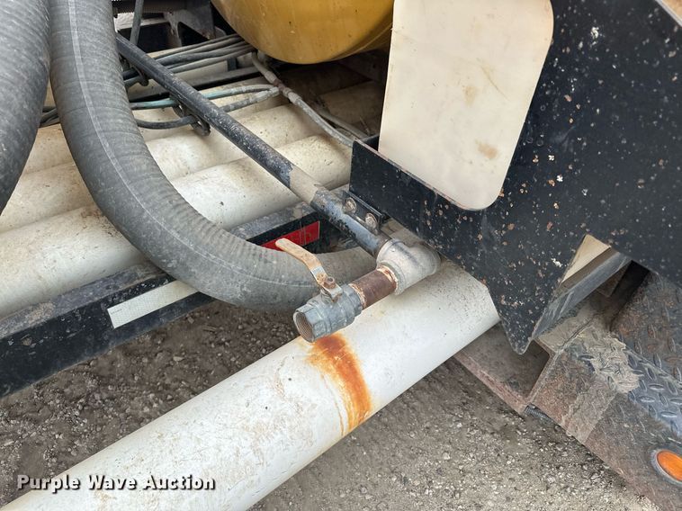 image for item DQ7403 2012 Vermeer V500LE-HD  vacuum excavator