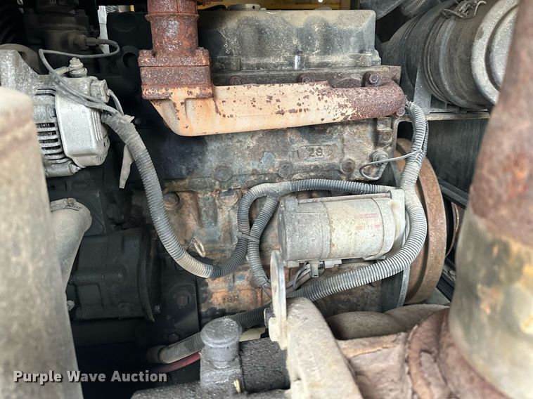 image for item DQ7403 2012 Vermeer V500LE-HD  vacuum excavator