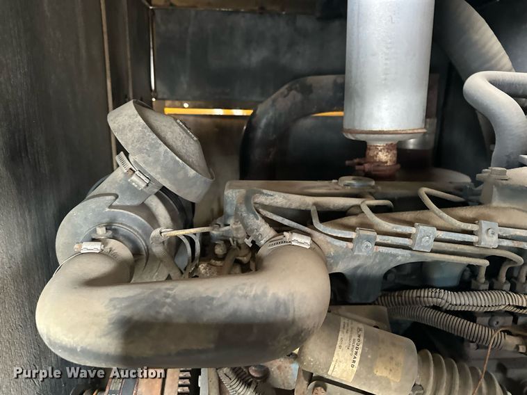 image for item DQ7403 2012 Vermeer V500LE-HD  vacuum excavator