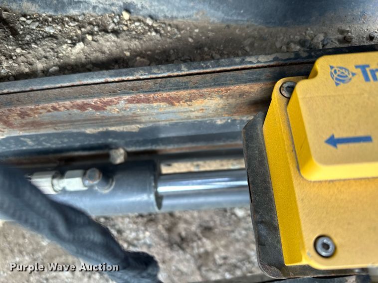 image for item DQ7404 2012 Bobcat Grader 96  skid steer grader