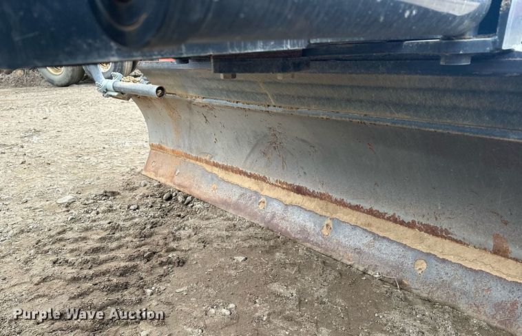 image for item DQ7404 2012 Bobcat Grader 96  skid steer grader