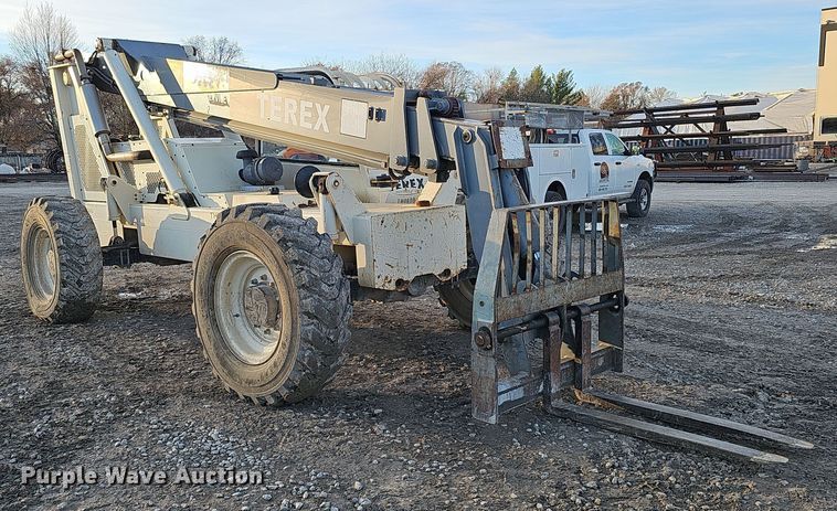 image for item DQ8494 2002 Terex TH842C  telehandler