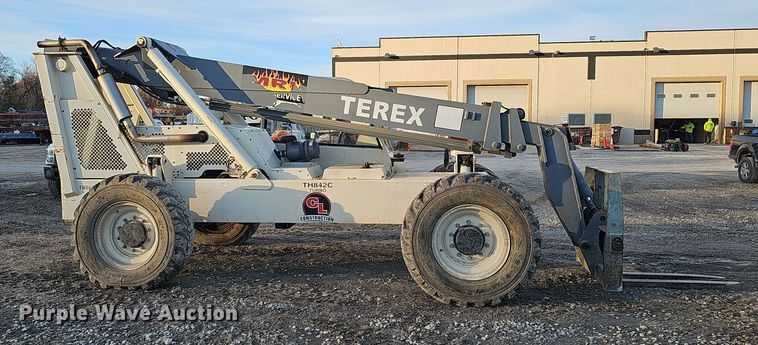 image for item DQ8494 2002 Terex TH842C  telehandler