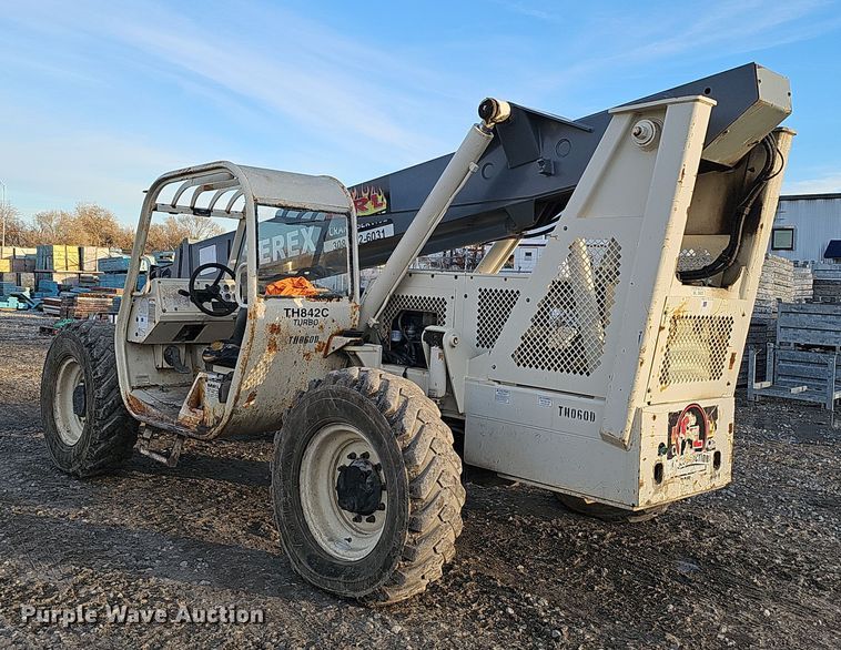 image for item DQ8494 2002 Terex TH842C  telehandler
