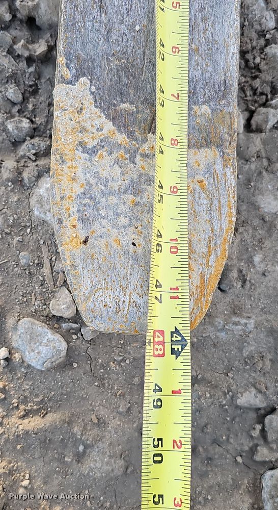 image for item DQ8494 2002 Terex TH842C  telehandler