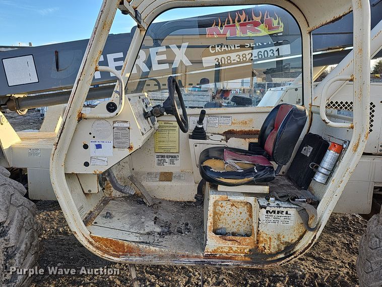 image for item DQ8494 2002 Terex TH842C  telehandler