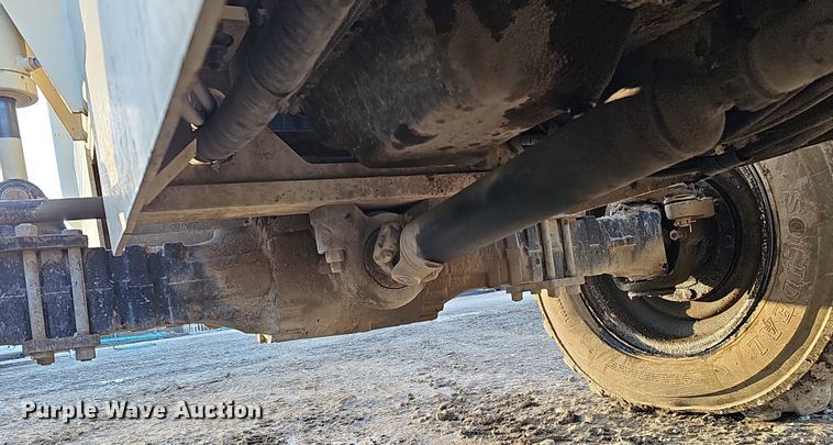 image for item DQ8494 2002 Terex TH842C  telehandler