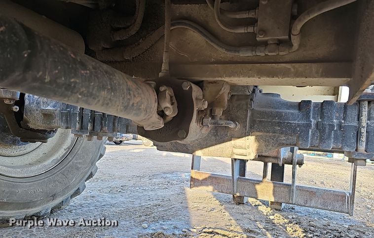 image for item DQ8494 2002 Terex TH842C  telehandler