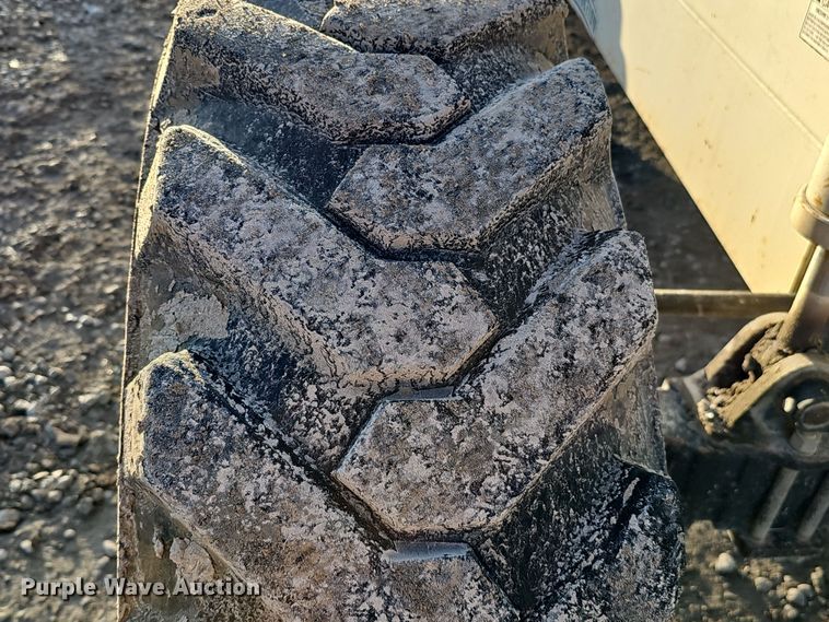 image for item DQ8494 2002 Terex TH842C  telehandler