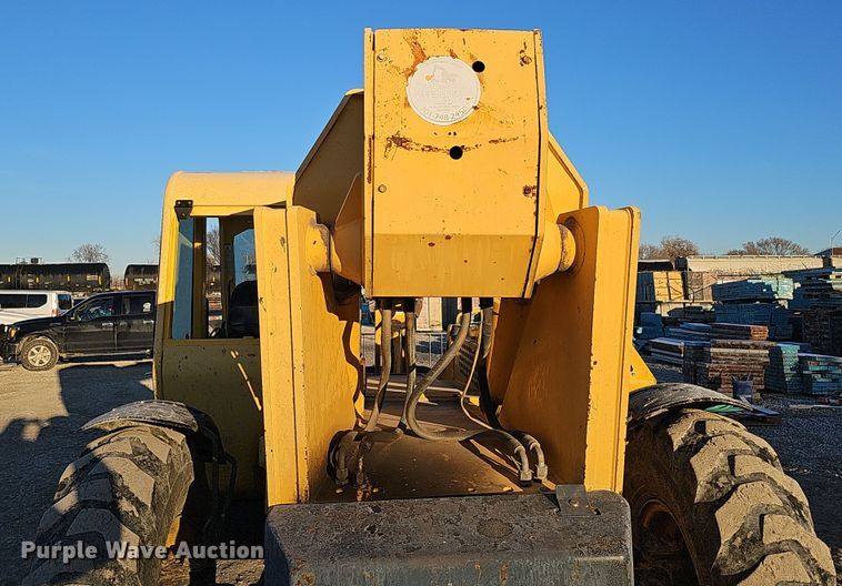 image for item DQ8504 2005 Gehl DL12H40  telehandler