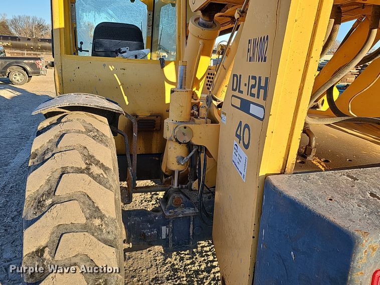 image for item DQ8504 2005 Gehl DL12H40  telehandler