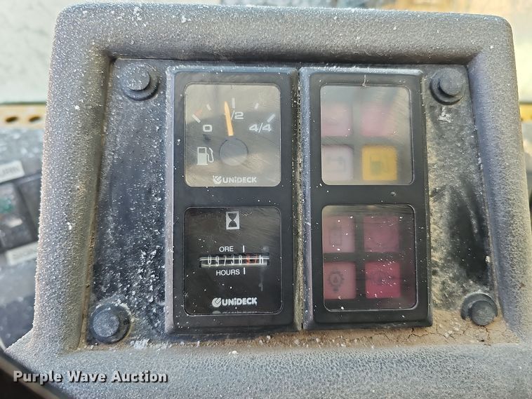 image for item DQ8504 2005 Gehl DL12H40  telehandler