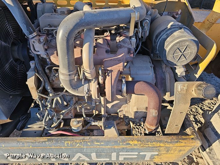 image for item DQ8504 2005 Gehl DL12H40  telehandler