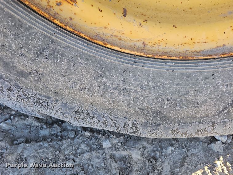 image for item DQ8504 2005 Gehl DL12H40  telehandler