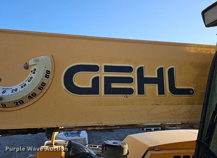 image for item DQ8504 2005 Gehl DL12H40  telehandler