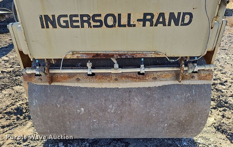 image for item DQ8511 1994 Ingersoll Rand DD-24  double drum vibratory roller