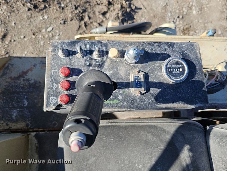 image for item DQ8511 1994 Ingersoll Rand DD-24  double drum vibratory roller