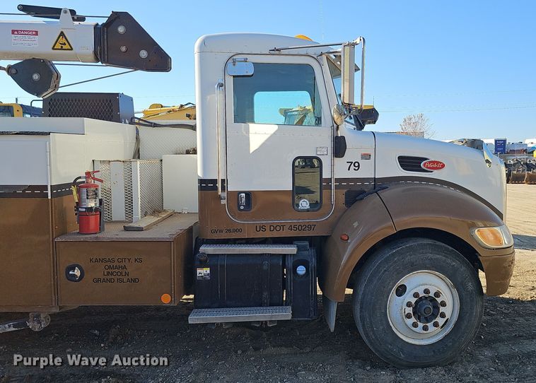 image for item DQ8521 2012 Peterbilt PB330  utility / service truck