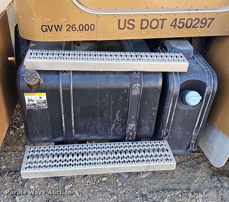 image for item DQ8521 2012 Peterbilt PB330  utility / service truck