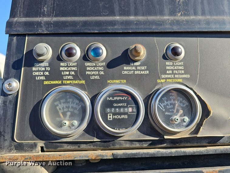 image for item DQ8521 2012 Peterbilt PB330  utility / service truck