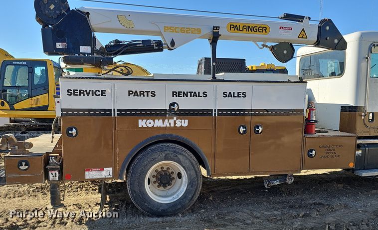 image for item DQ8521 2012 Peterbilt PB330  utility / service truck