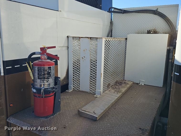 image for item DQ8521 2012 Peterbilt PB330  utility / service truck