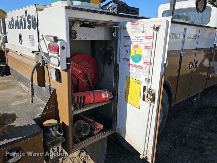 image for item DQ8521 2012 Peterbilt PB330  utility / service truck