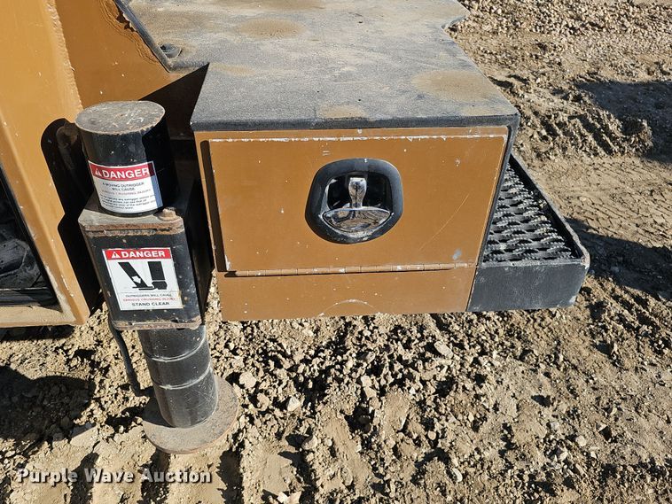 image for item DQ8521 2012 Peterbilt PB330  utility / service truck