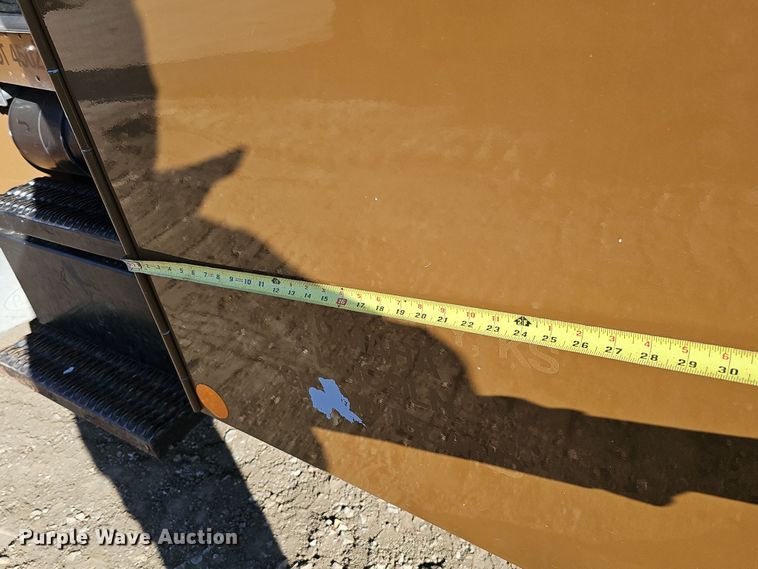 image for item DQ8521 2012 Peterbilt PB330  utility / service truck