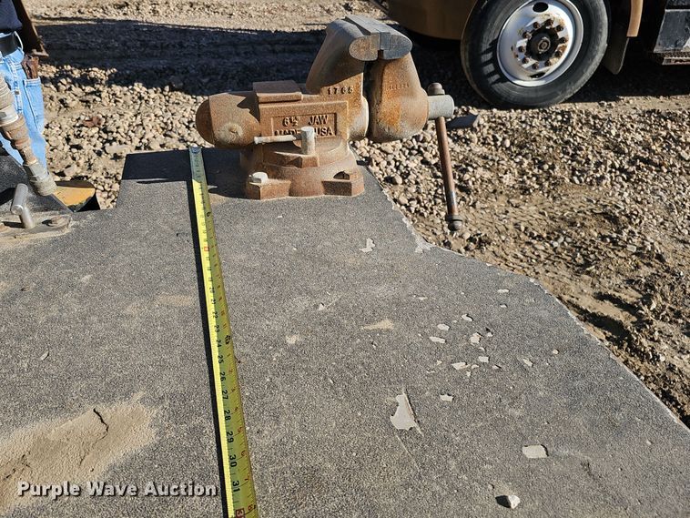 image for item DQ8521 2012 Peterbilt PB330  utility / service truck