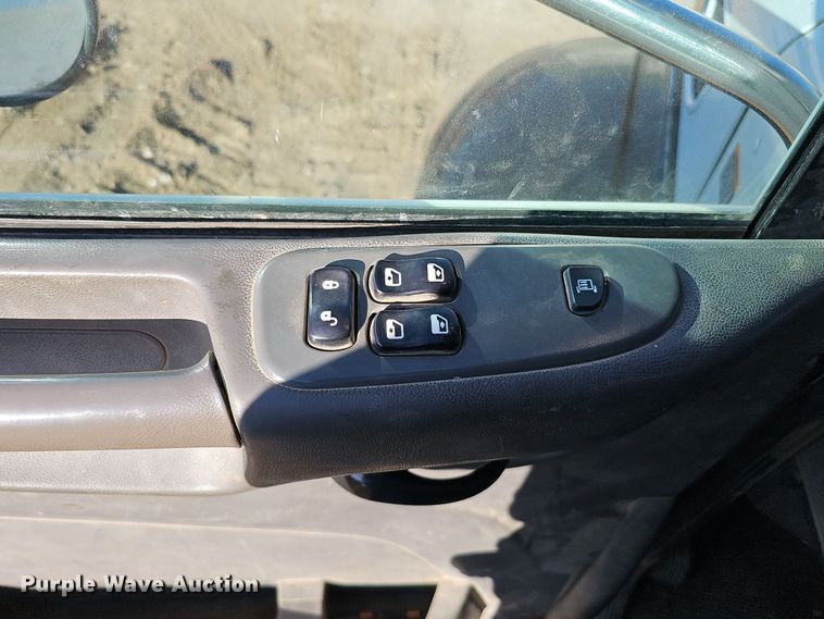 image for item DQ8521 2012 Peterbilt PB330  utility / service truck