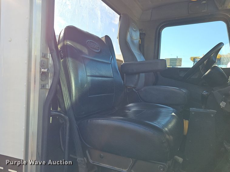 image for item DQ8521 2012 Peterbilt PB330  utility / service truck