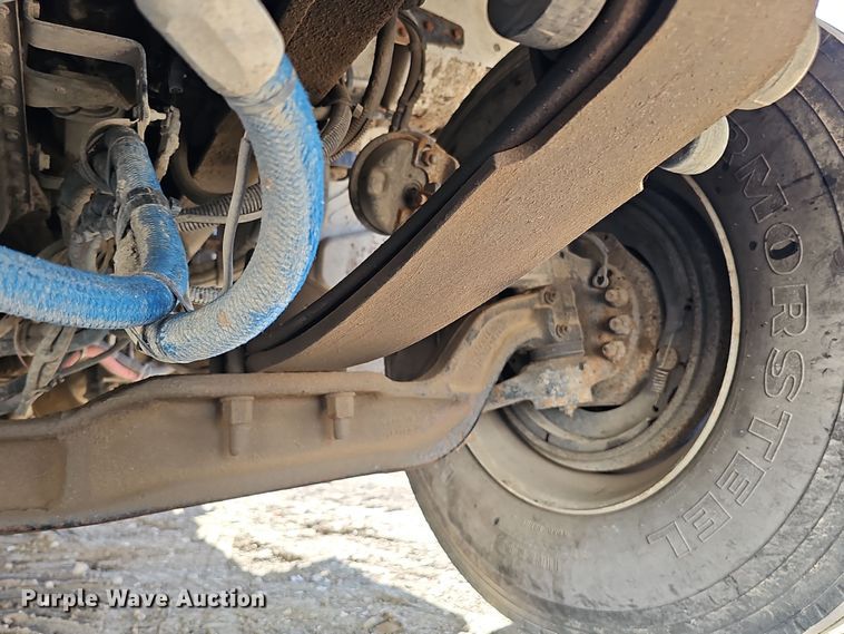 image for item DQ8521 2012 Peterbilt PB330  utility / service truck