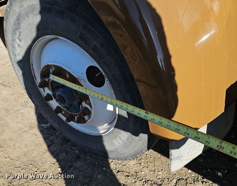 image for item DQ8521 2012 Peterbilt PB330  utility / service truck