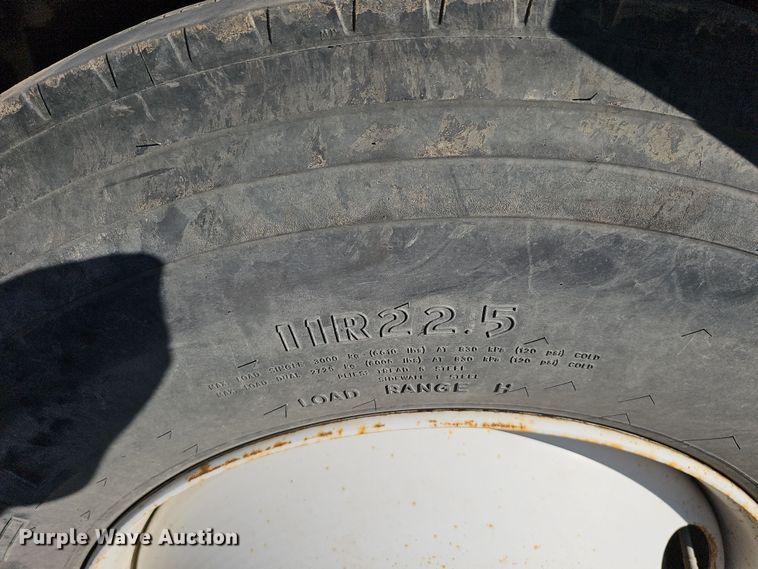 image for item DQ8521 2012 Peterbilt PB330  utility / service truck