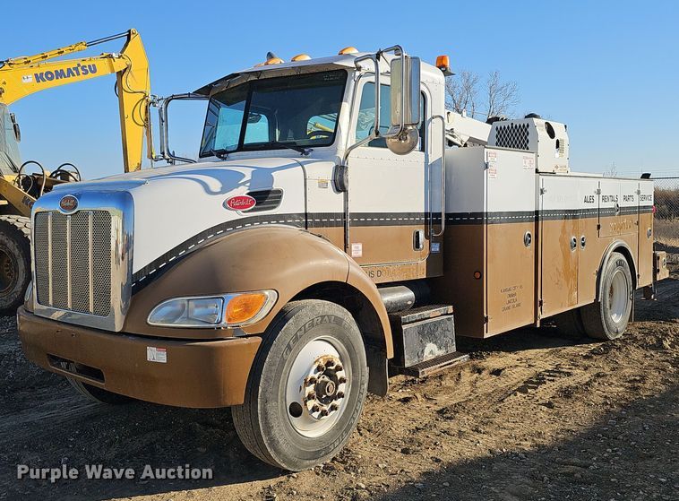 image for item DQ8522 2007 Peterbilt PB330  utility / service truck