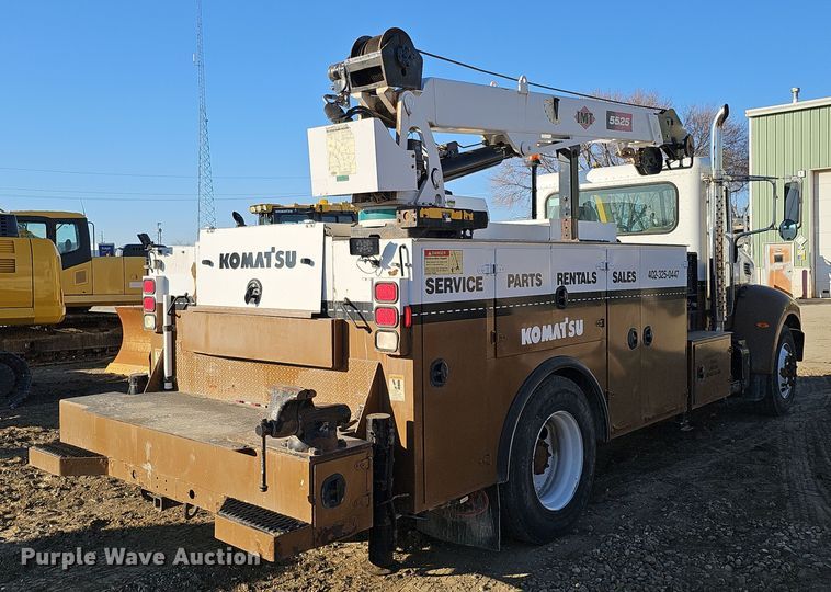 image for item DQ8522 2007 Peterbilt PB330  utility / service truck