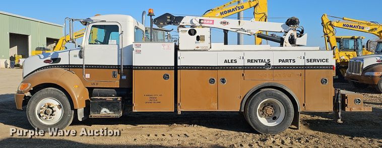 image for item DQ8522 2007 Peterbilt PB330  utility / service truck