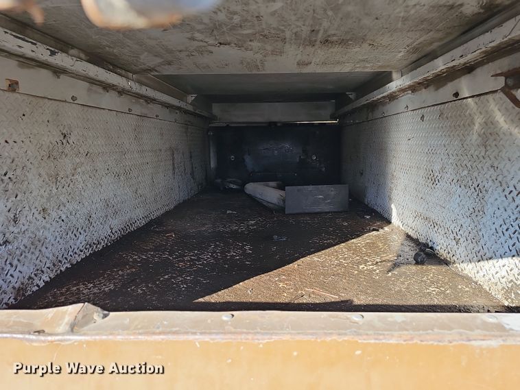 image for item DQ8522 2007 Peterbilt PB330  utility / service truck