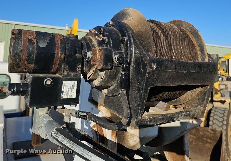 image for item DQ8522 2007 Peterbilt PB330  utility / service truck