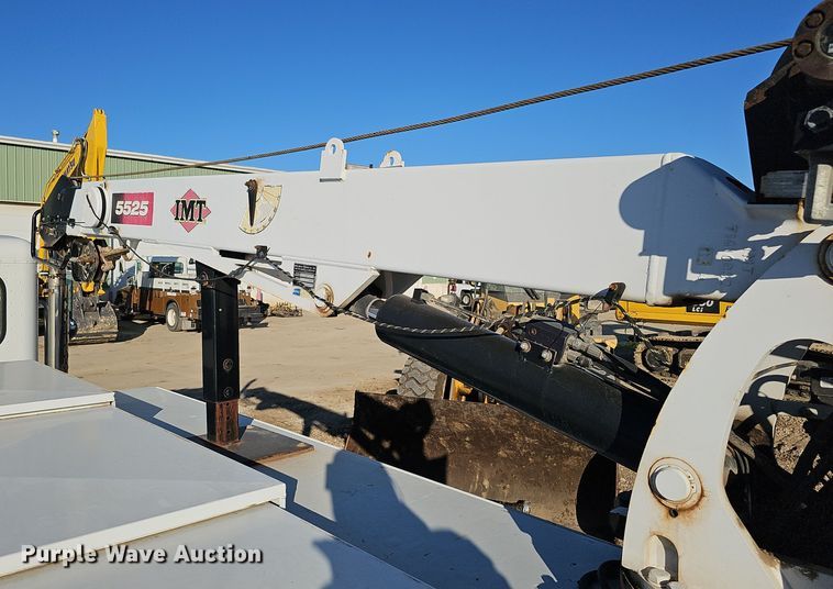 image for item DQ8522 2007 Peterbilt PB330  utility / service truck