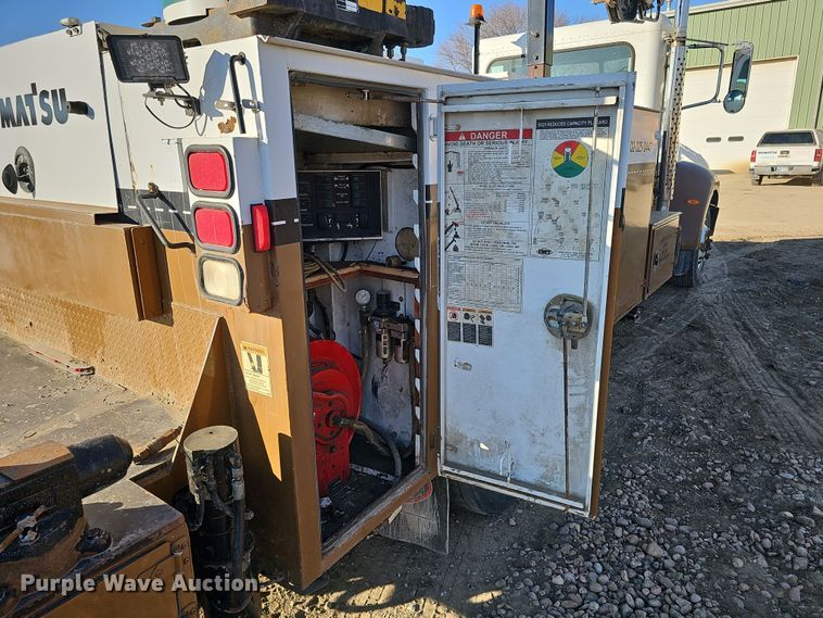 image for item DQ8522 2007 Peterbilt PB330  utility / service truck