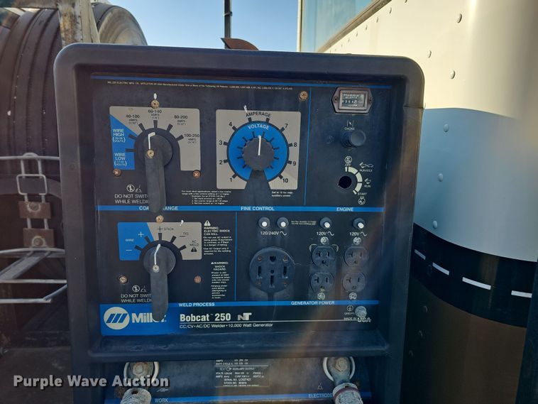 image for item DQ8522 2007 Peterbilt PB330  utility / service truck