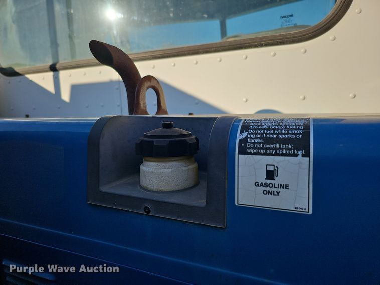 image for item DQ8522 2007 Peterbilt PB330  utility / service truck